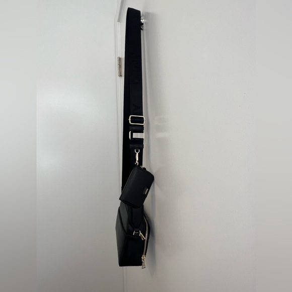 DKNY Tutu Double Zip Camera Logo Strap Crossbody Bag - Picture 4 of 14